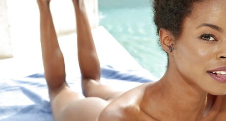 Very attractive ebony brunette hottie Mila Dulce in sexy bikini makes some foot fetish action outside